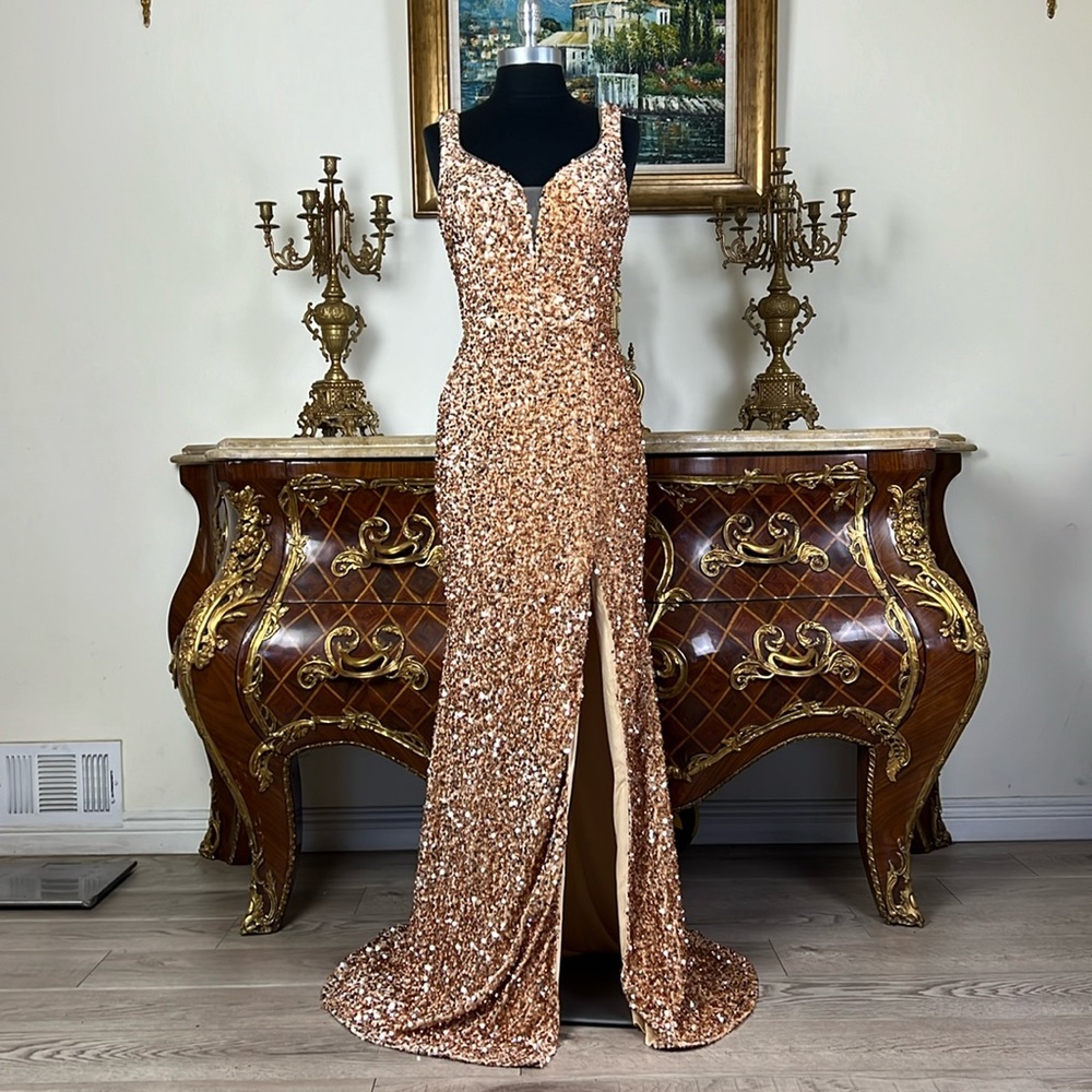 Women,formal all over sequins fitted special Occasion Evening dress